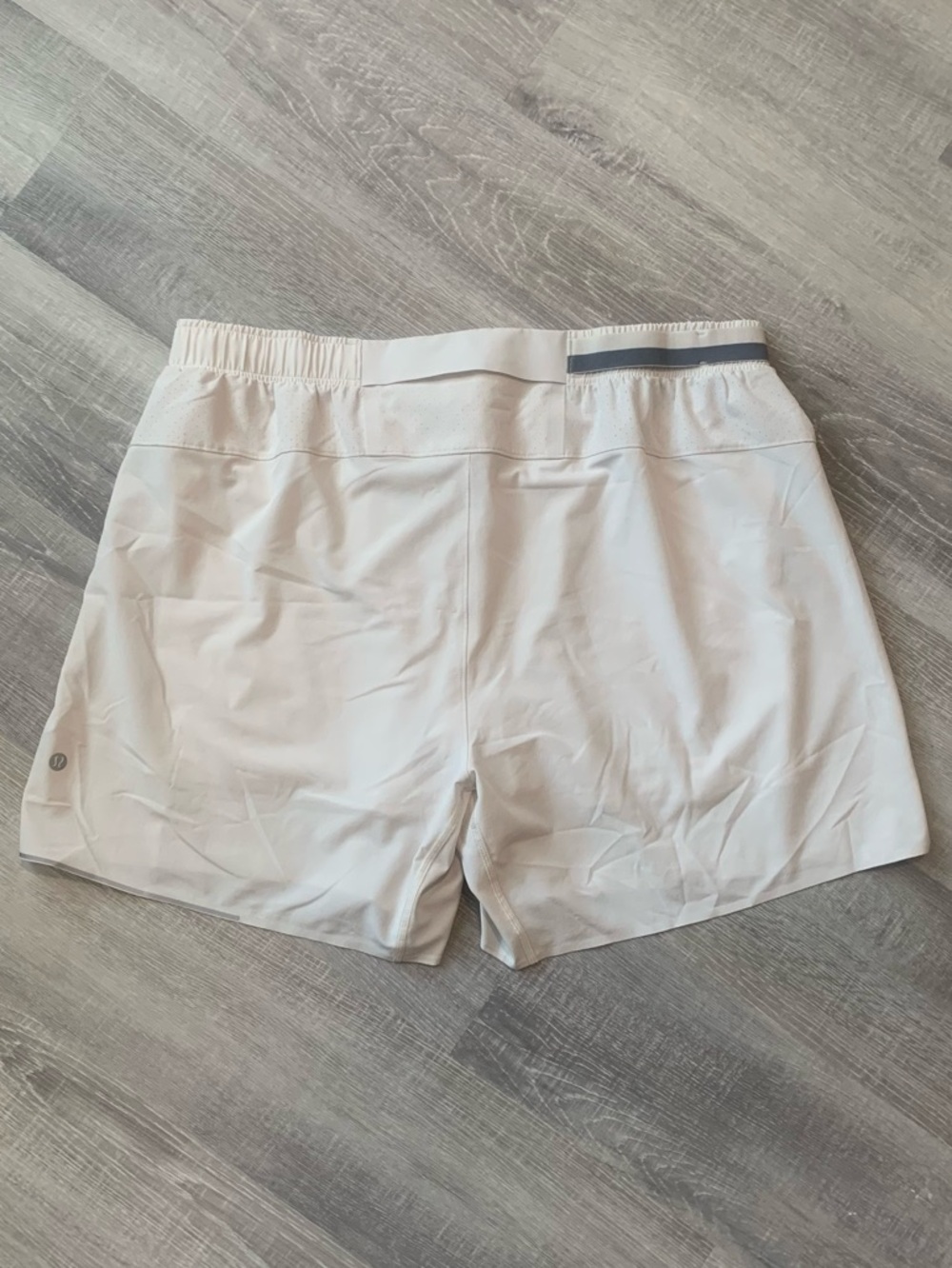 Lululemon Men's Surge Lined 6" Shorts White Opal Cream XXL - Picture 6 of 11